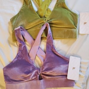 Fabletics oasis twist velour sports bras